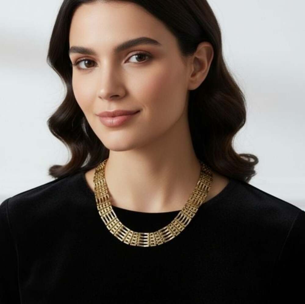 Gold collar necklace